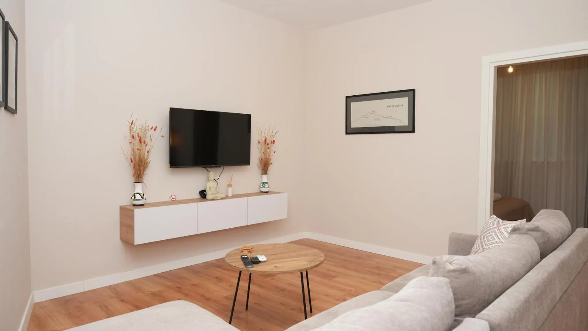 Bougainvilla Apartments 티라나 알바니아